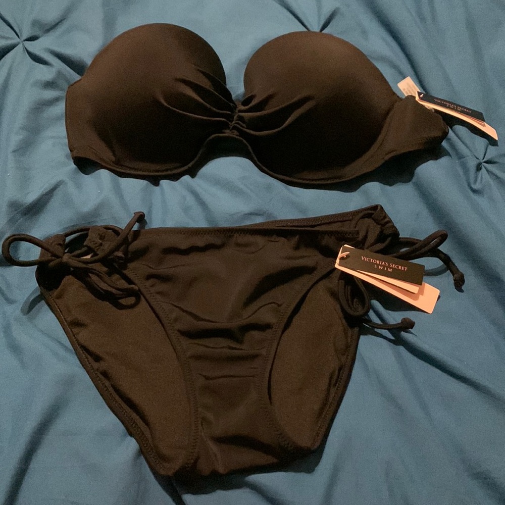 Victoria’s Secret NWT swim set black